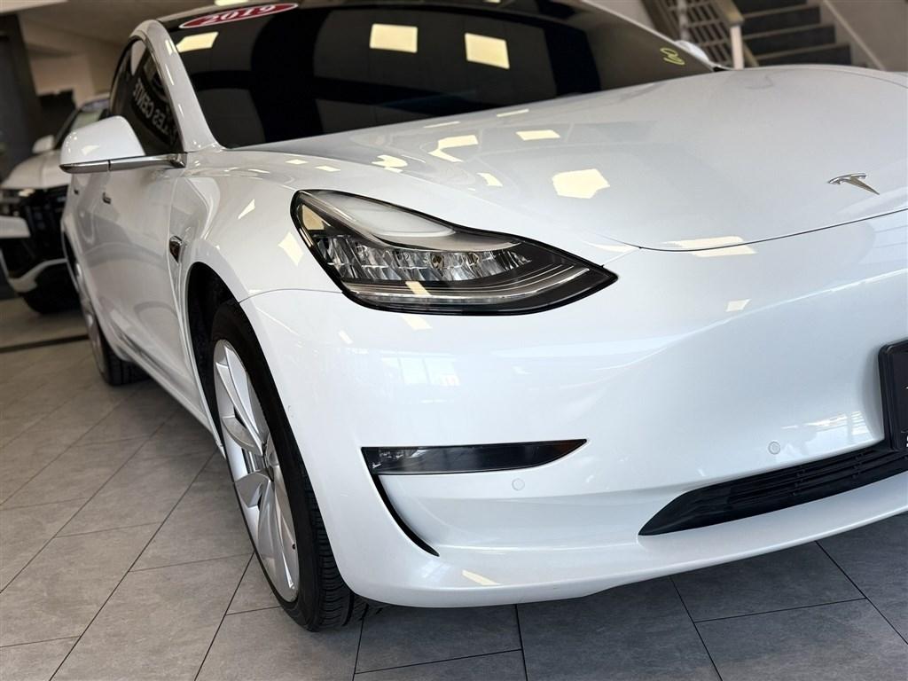 Tesla Model 3 Standard Range Plus RWD 2019