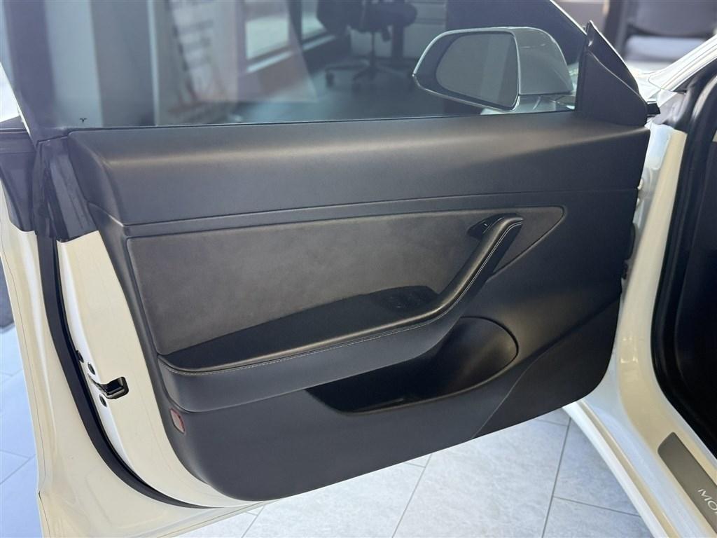 Tesla Model 3 Standard Range Plus RWD 2019