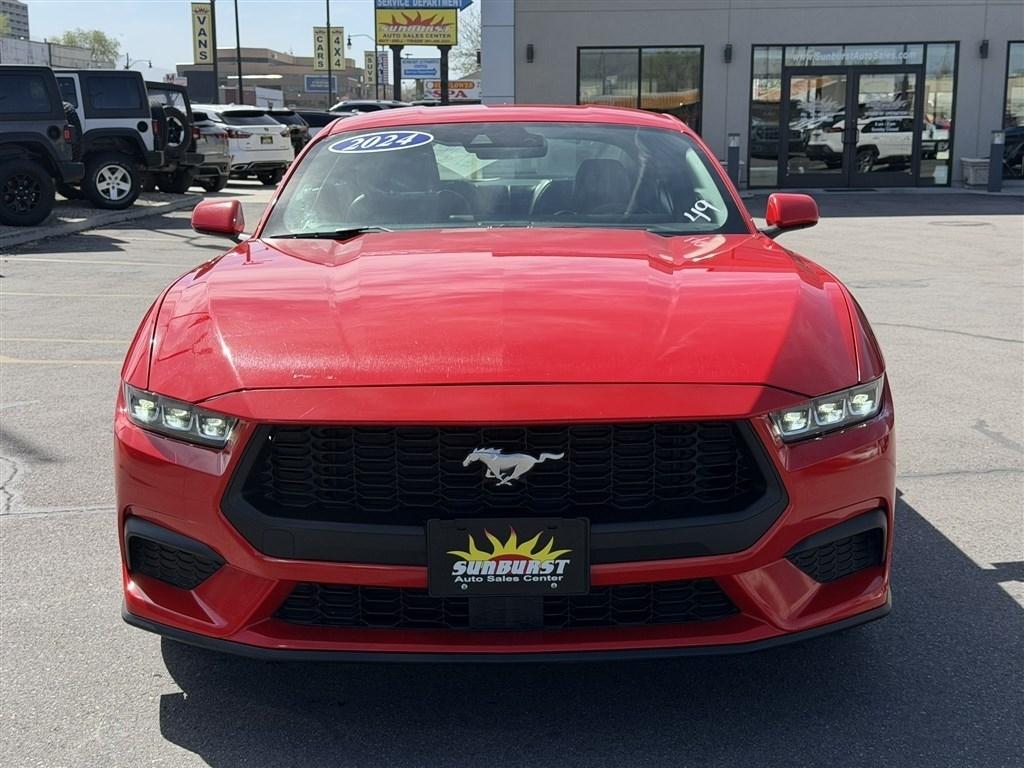 Ford Mustang EcoBoost Fastback 2024