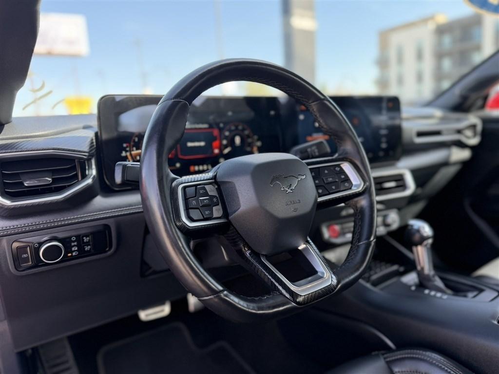 Ford Mustang EcoBoost Fastback 2024