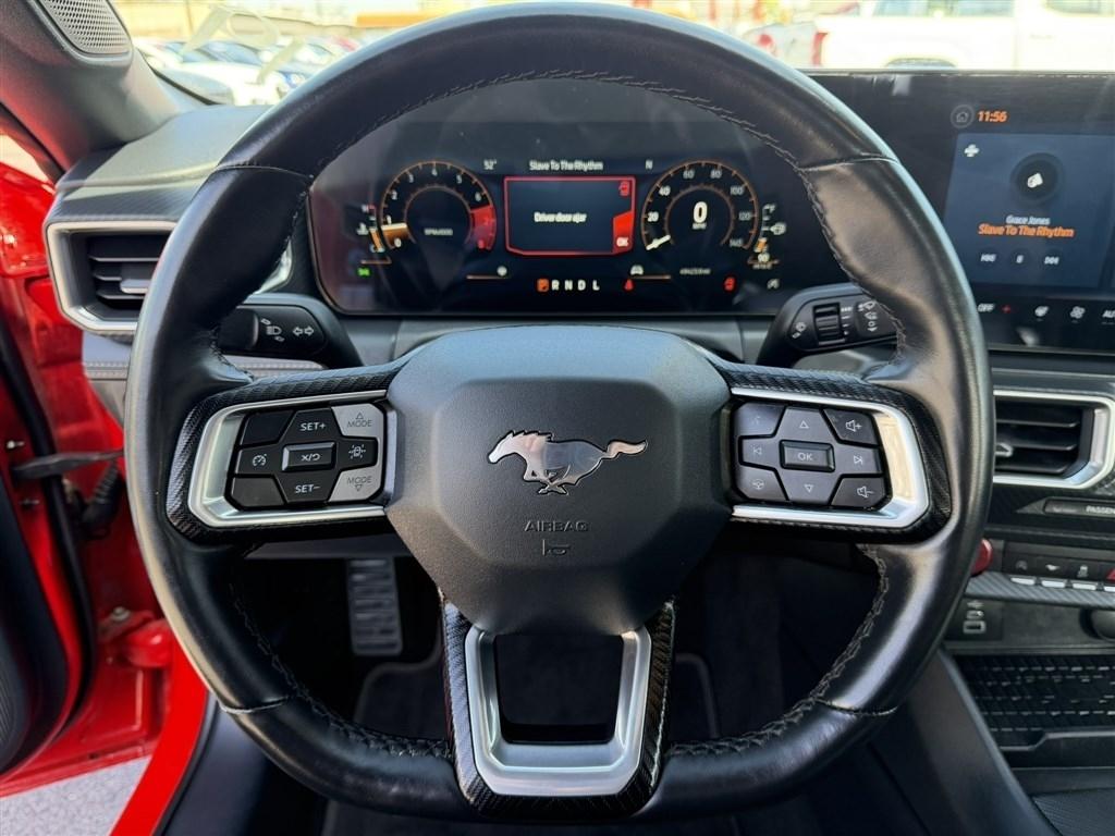 Ford Mustang EcoBoost Fastback 2024