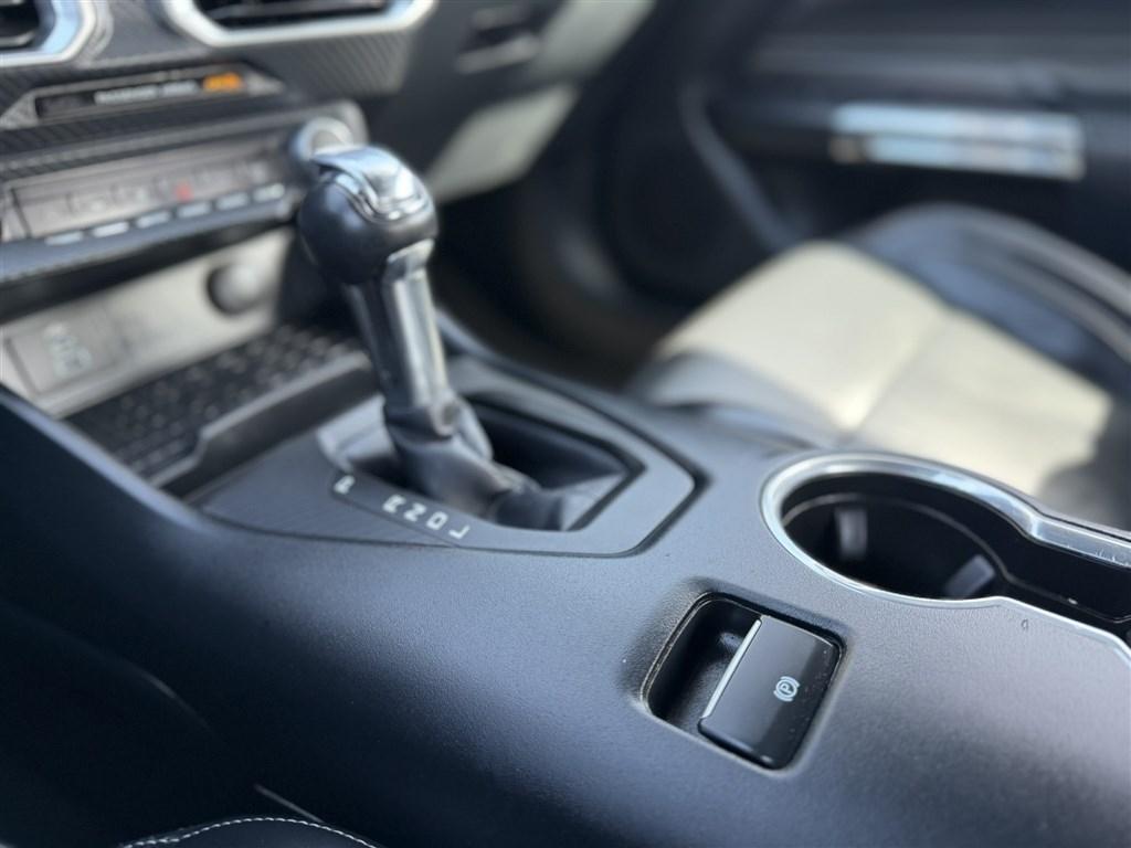 Ford Mustang EcoBoost Fastback 2024