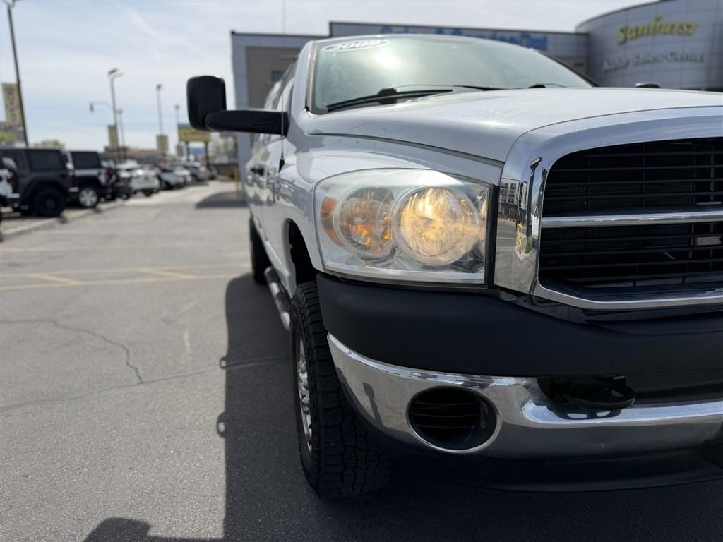 Dodge Ram 2500 4WD Quad Cab 160.5" SXT 2009