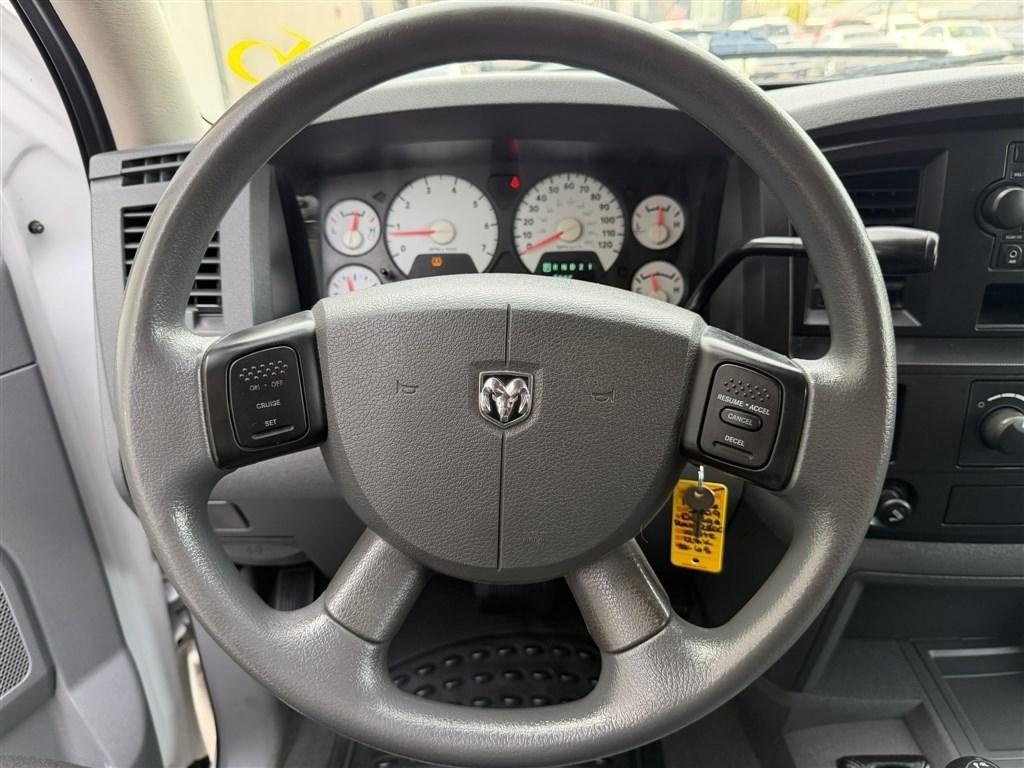 Dodge Ram 2500 4WD Quad Cab 160.5" SXT 2009