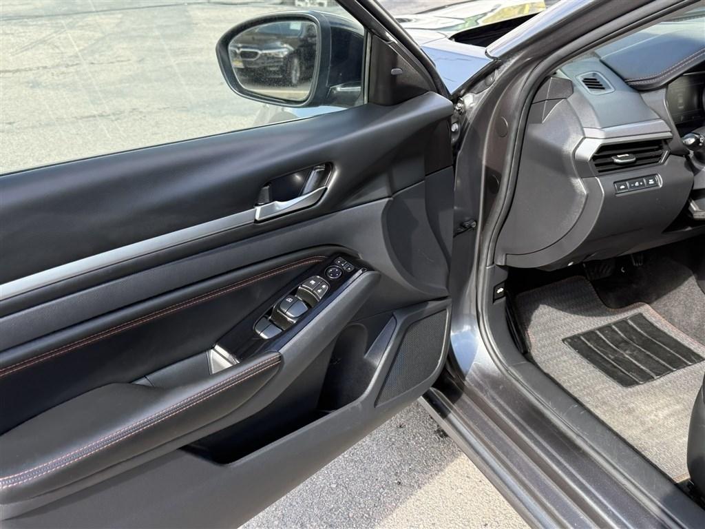 Nissan Altima 2.5 SR AWD 2023