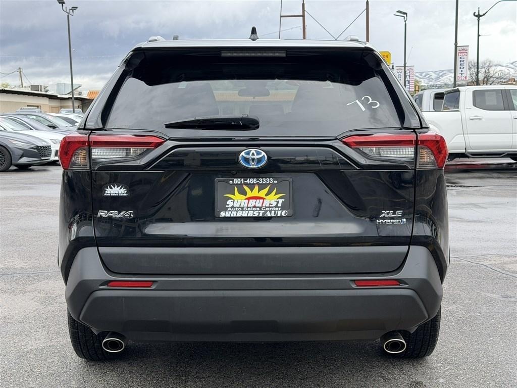 View vehicle photo 6