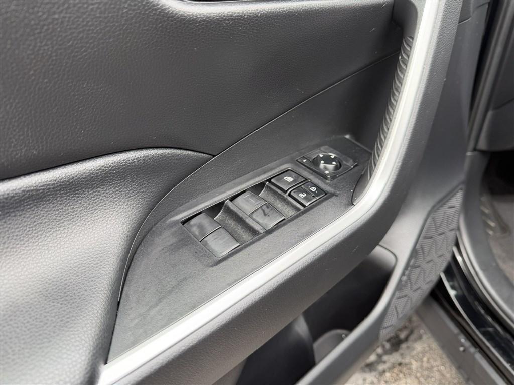 Toyota RAV4 Hybrid XLE AWD 2021