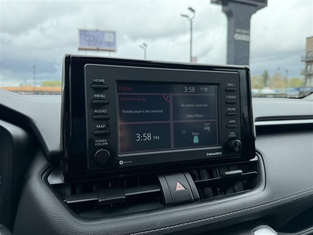 Toyota RAV4 Hybrid XLE AWD 2021