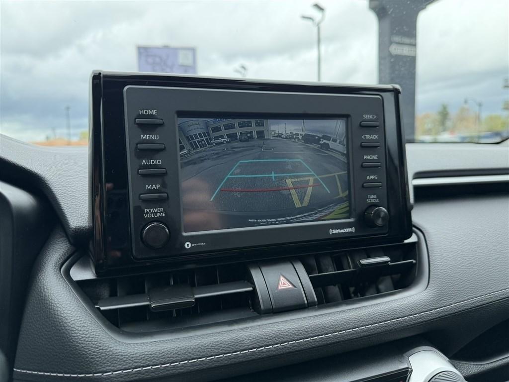 Toyota RAV4 Hybrid XLE AWD 2021