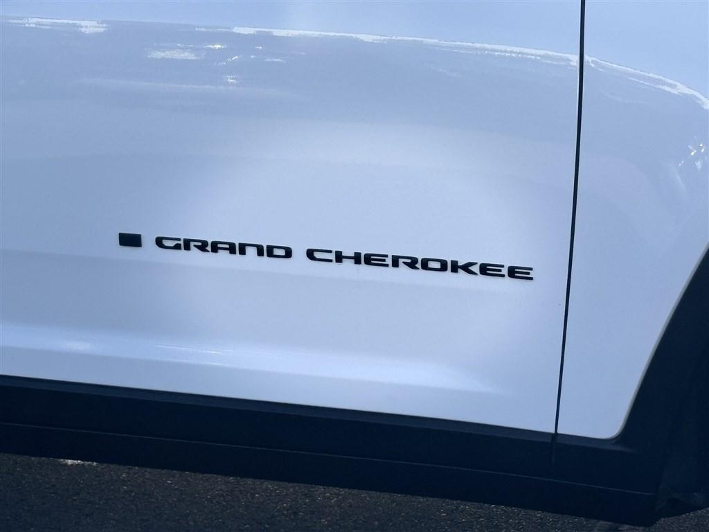 Jeep Grand Cherokee Limited 4x4 2023