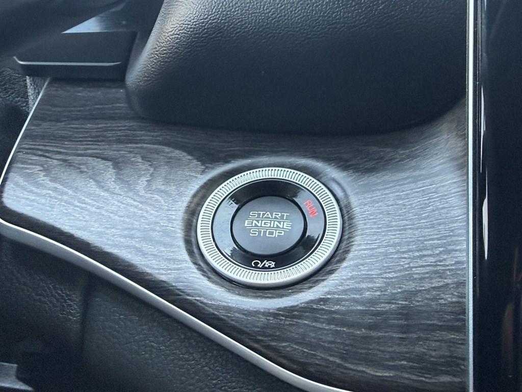 Jeep Grand Cherokee Limited 4x4 2023