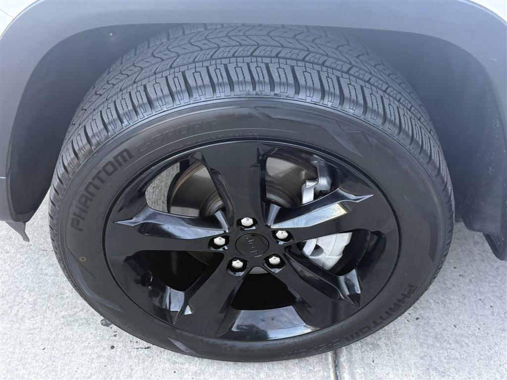 Jeep Grand Cherokee Limited 4x4 2023