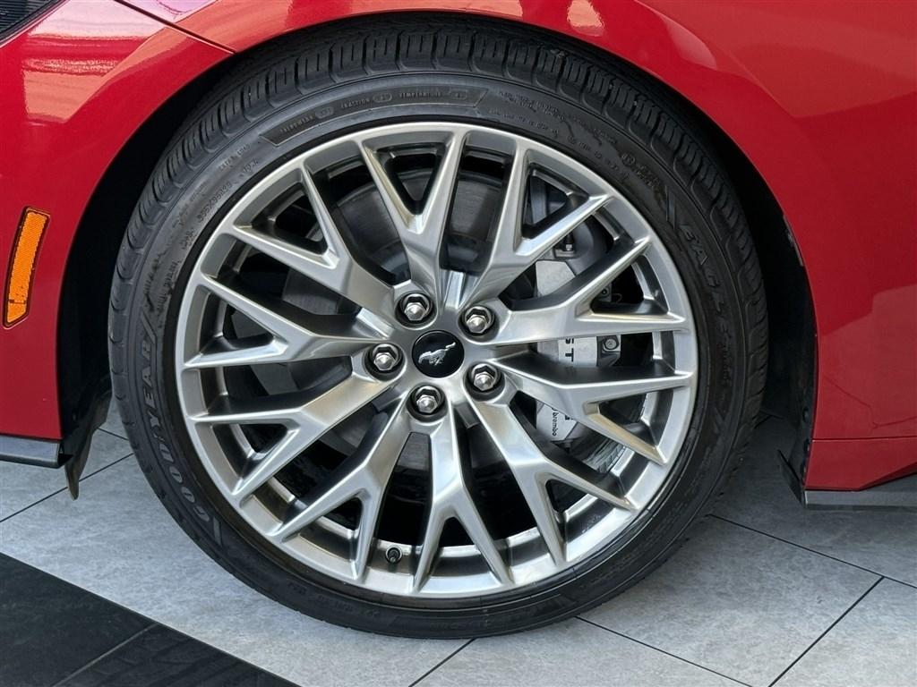 Ford Mustang GT Fastback 2024