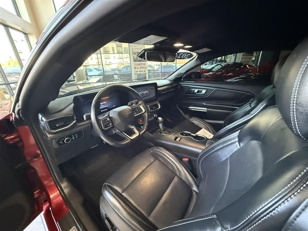 Ford Mustang GT Fastback 2024