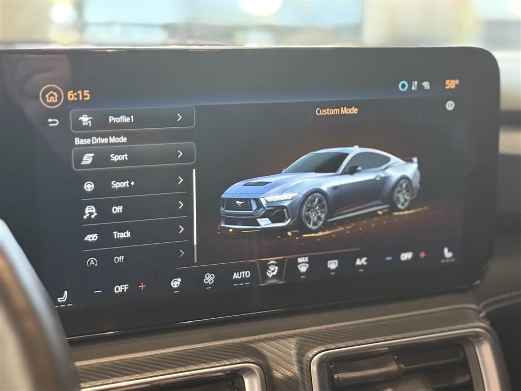 Ford Mustang GT Fastback 2024