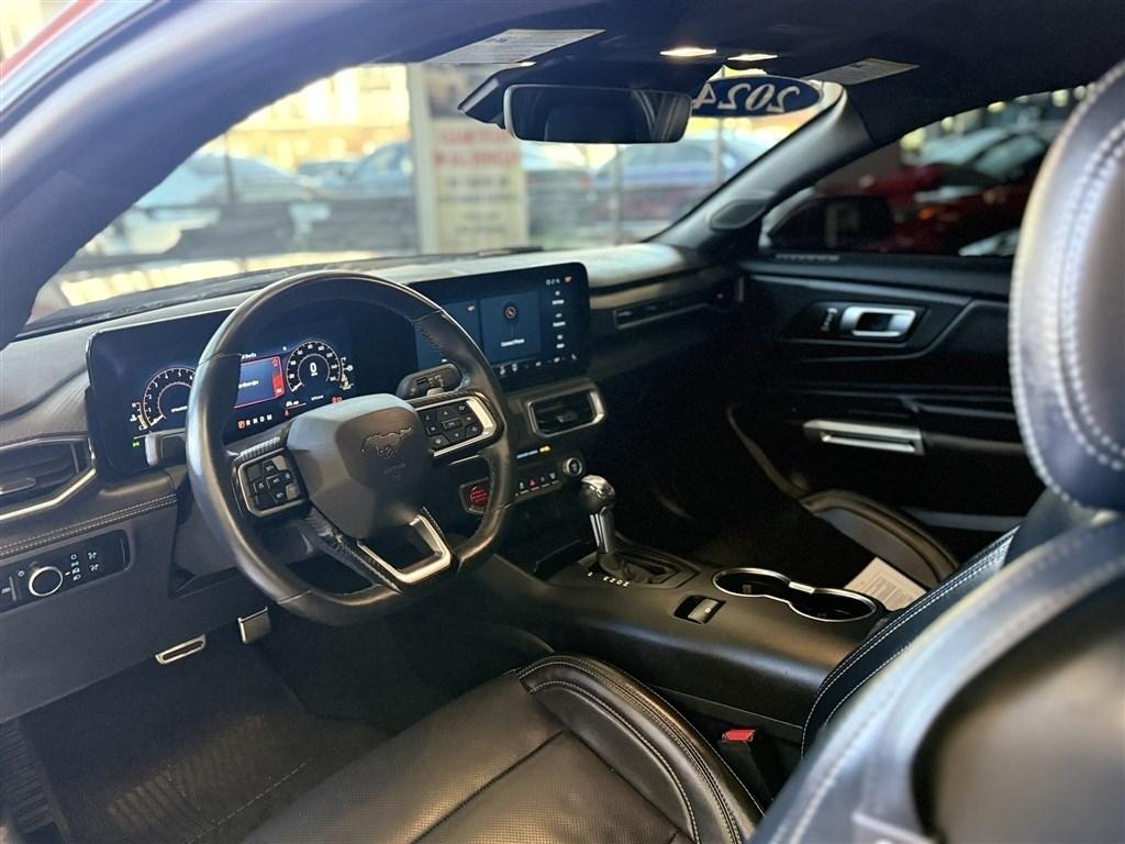 Ford Mustang GT Fastback 2024