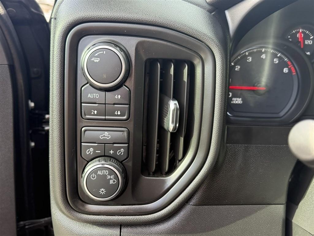 Chevrolet Silverado 1500 4WD Crew Cab 147" Custom Trail Boss 2019