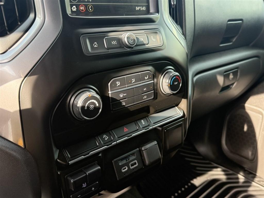 Chevrolet Silverado 1500 4WD Crew Cab 147" Custom Trail Boss 2019