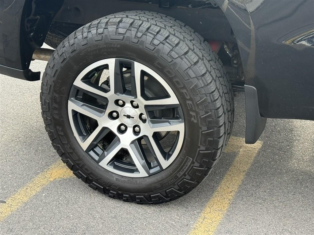 Chevrolet Silverado 1500 4WD Crew Cab 147" Custom Trail Boss 2019