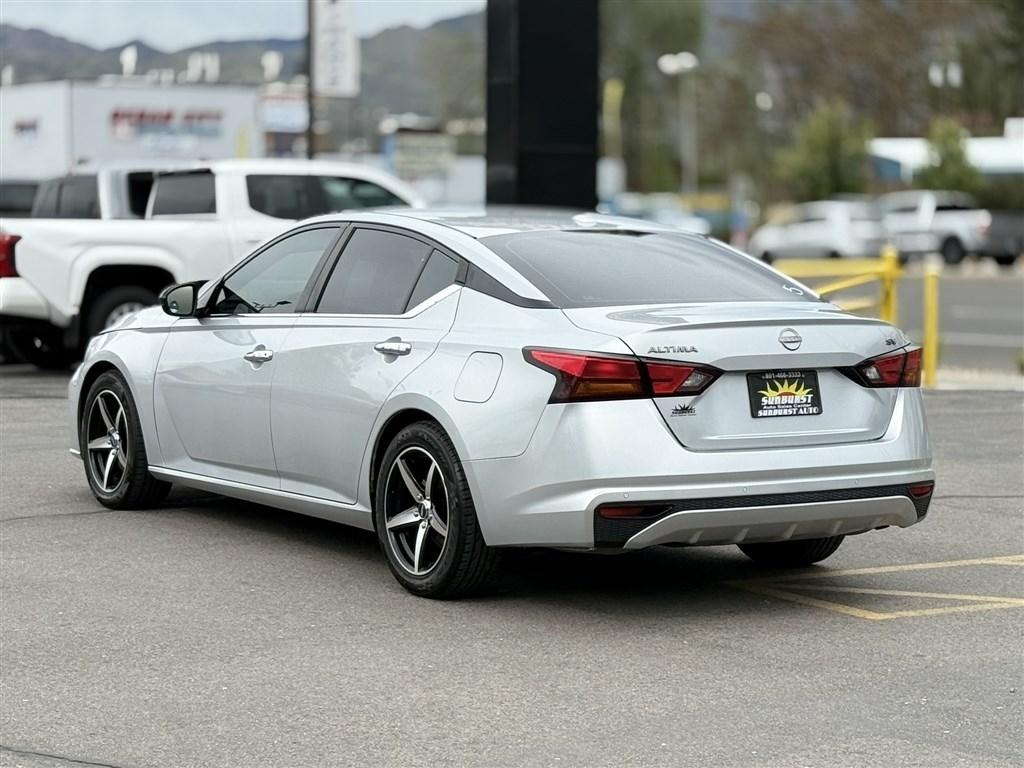 Nissan Altima 2.5 SV Sedan 2023