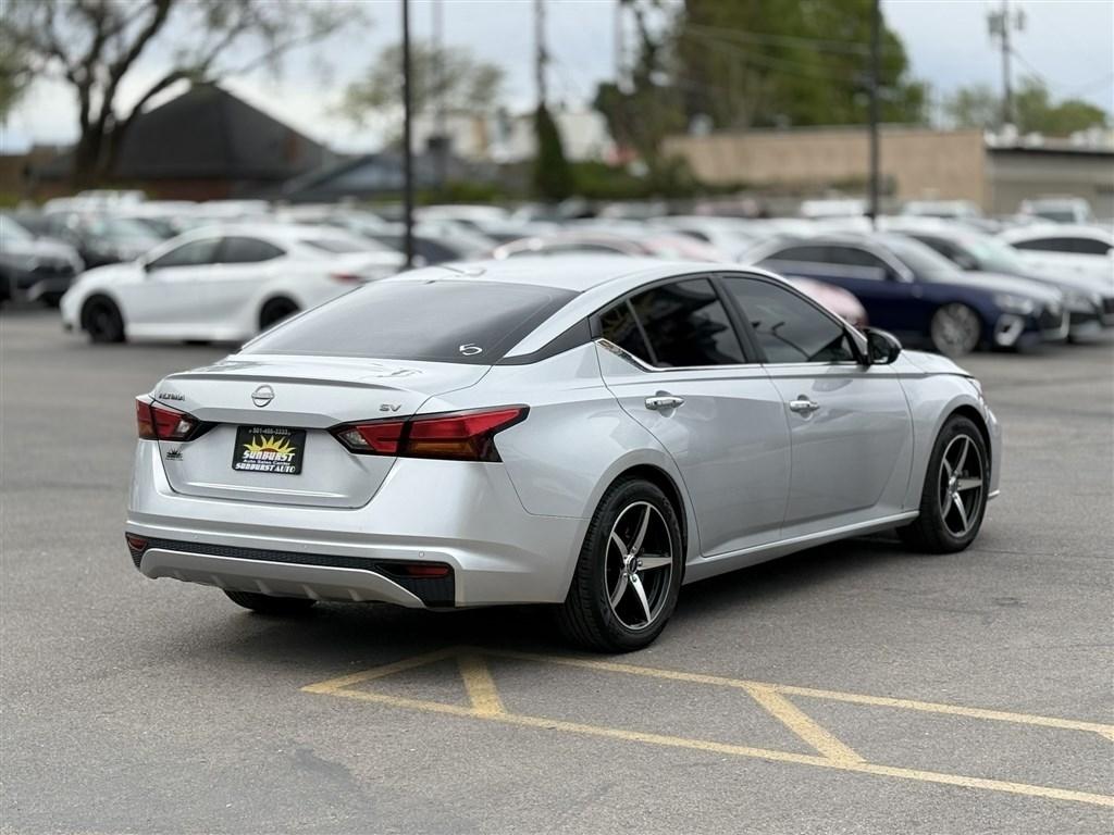 Nissan Altima 2.5 SV Sedan 2023