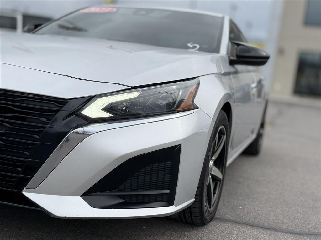 Nissan Altima 2.5 SV Sedan 2023