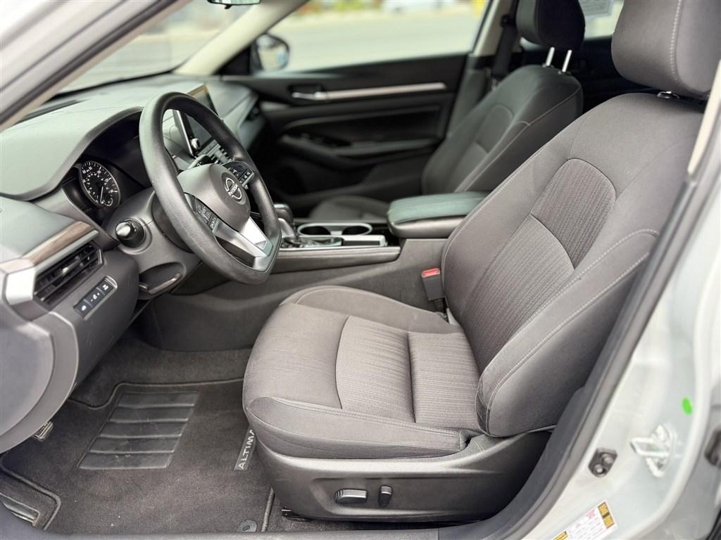 Nissan Altima 2.5 SV Sedan 2023