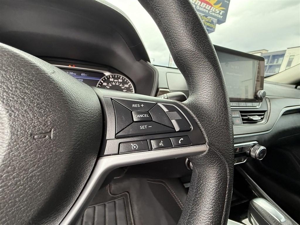 Nissan Altima 2.5 SV Sedan 2023