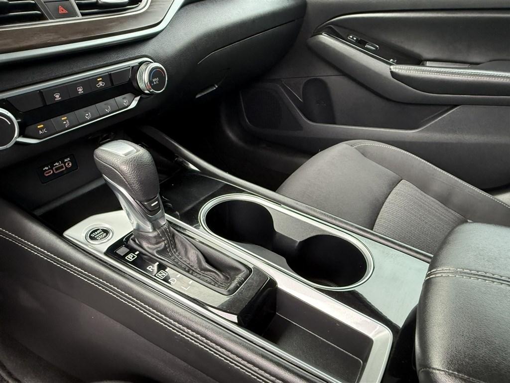 Nissan Altima 2.5 SV Sedan 2023