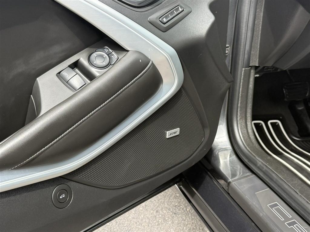 Chevrolet Camaro 2dr Cpe 2SS 2017