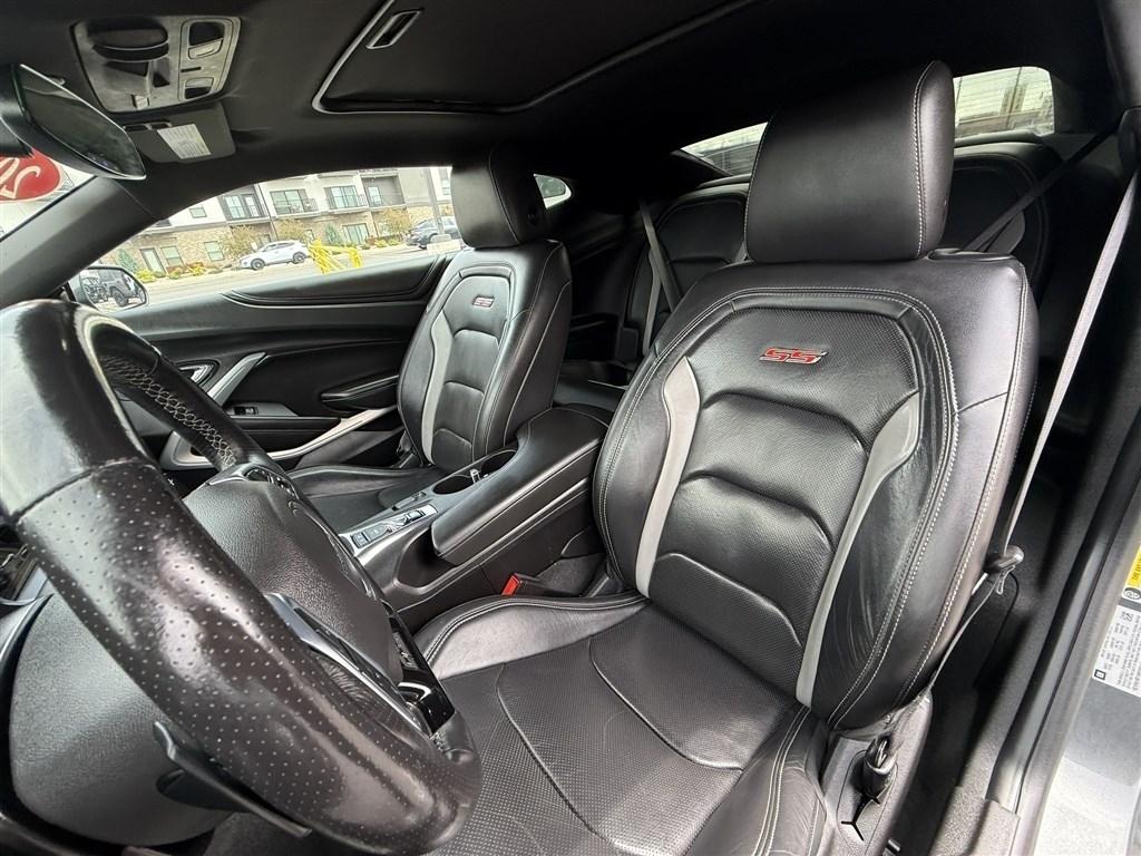 Chevrolet Camaro 2dr Cpe 2SS 2017