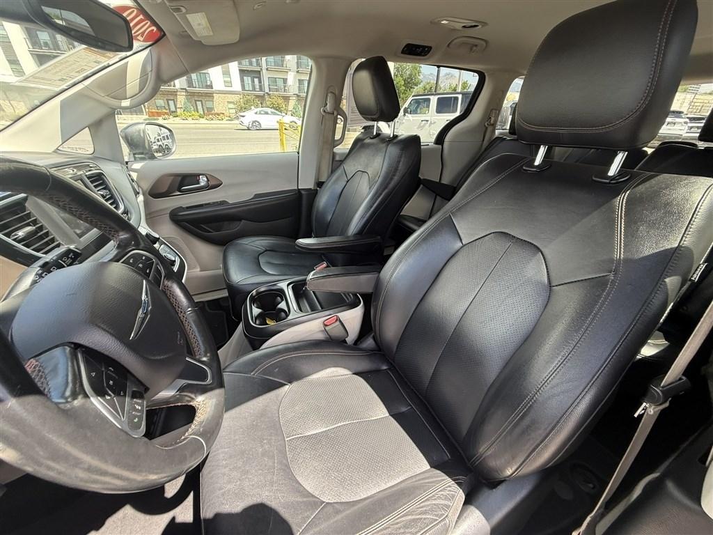 Chrysler Pacifica Touring L FWD 2019