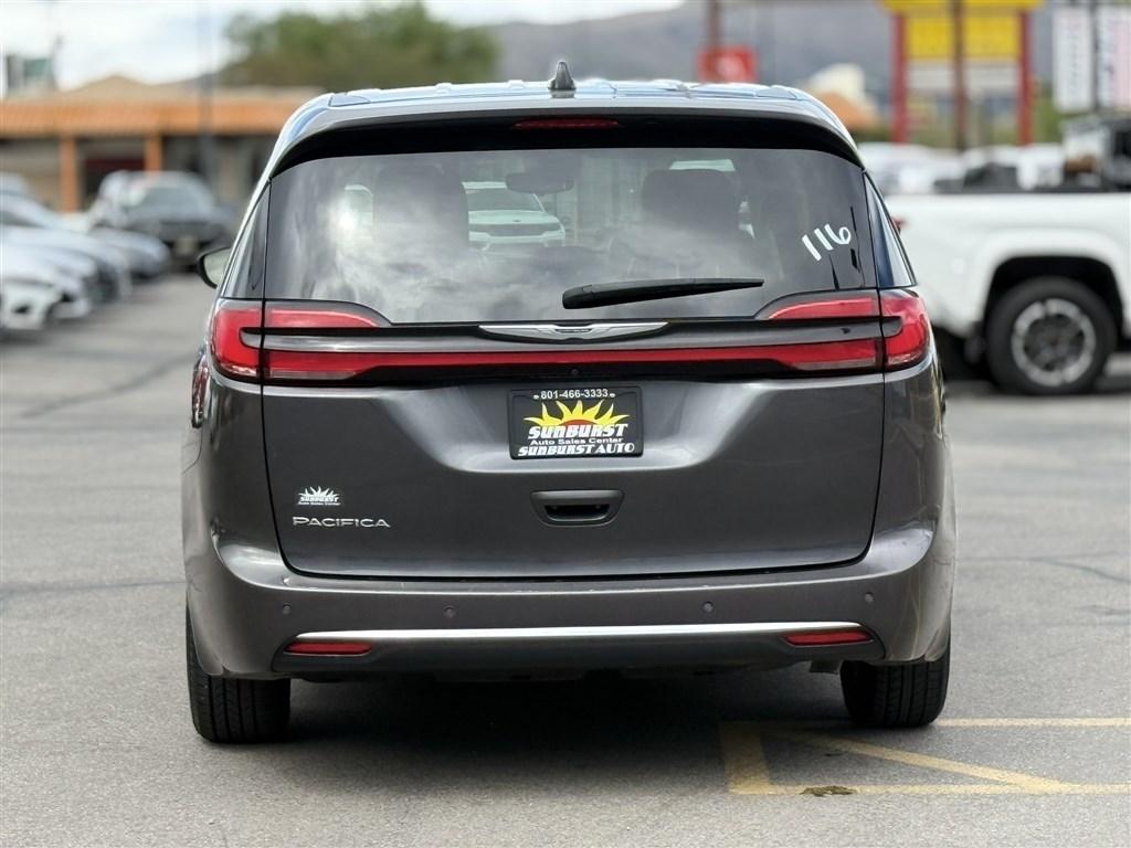 Chrysler Pacifica Touring L FWD 2023