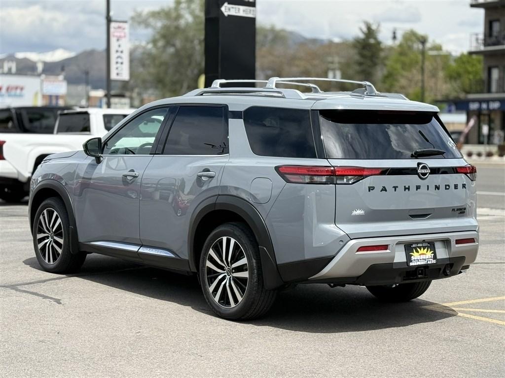Nissan Pathfinder Platinum 4WD 2023