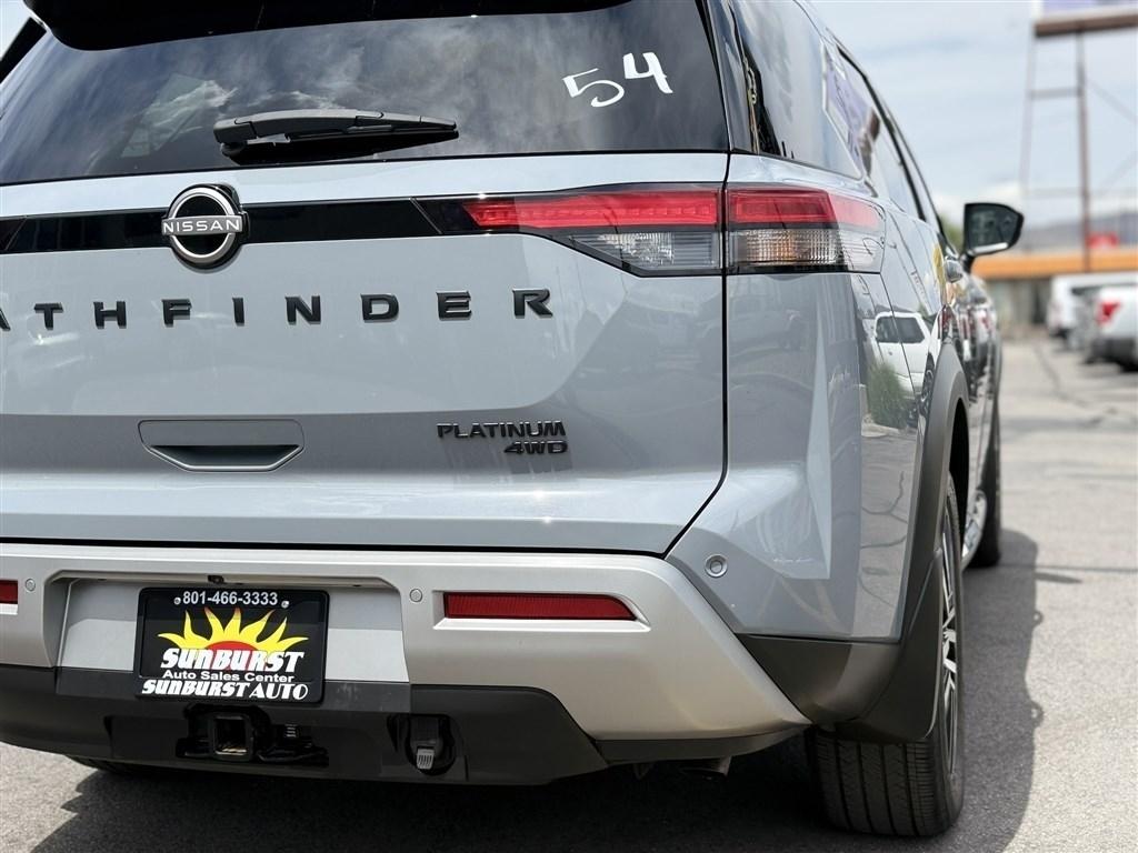 Nissan Pathfinder Platinum 4WD 2023