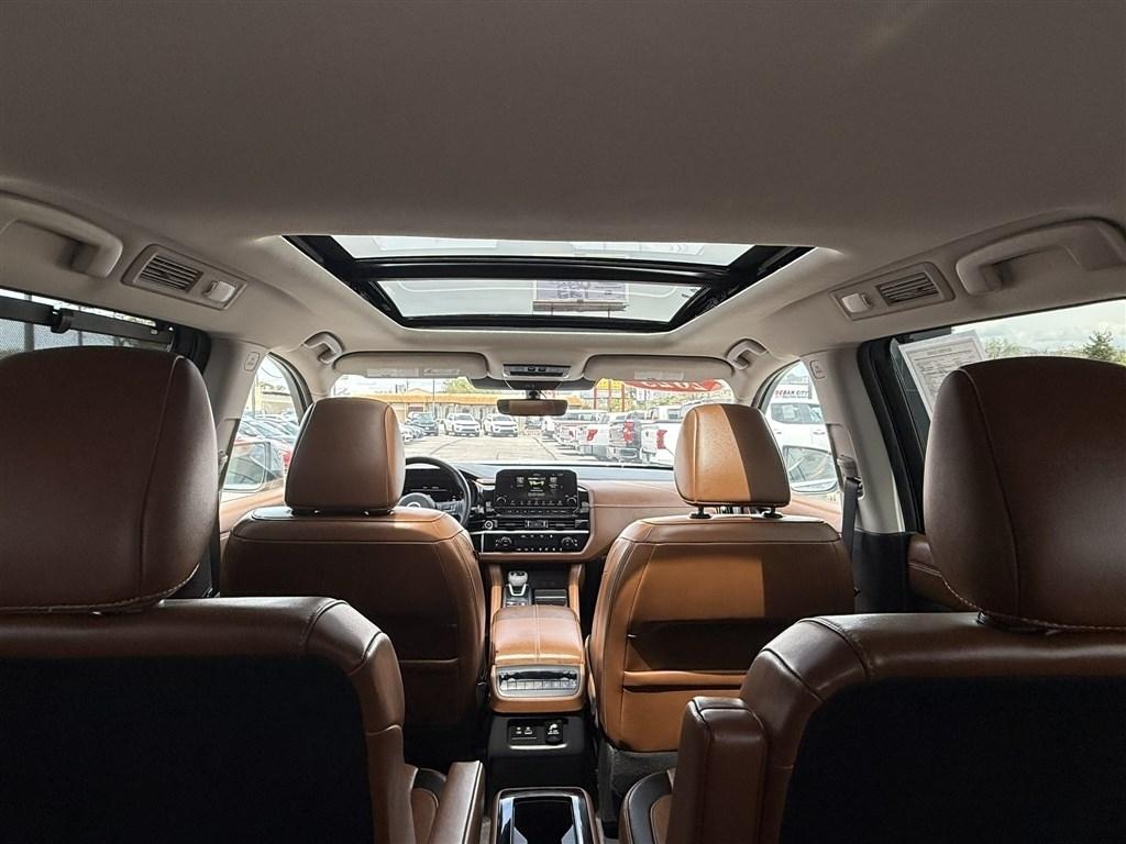 Nissan Pathfinder Platinum 4WD 2023