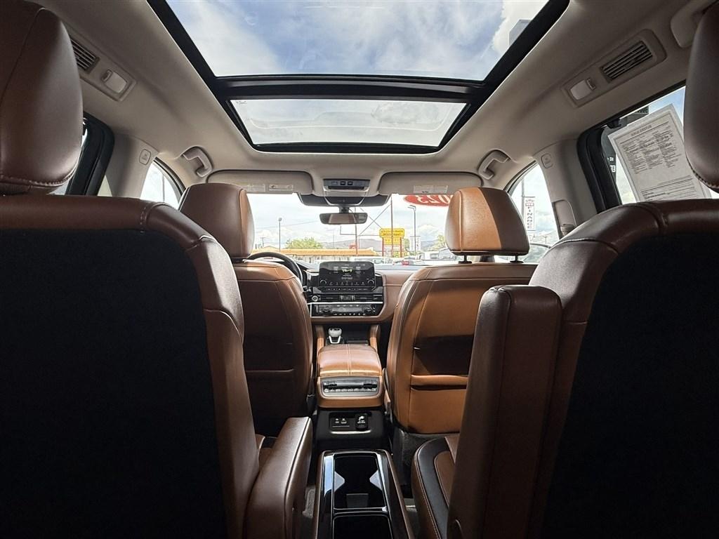 Nissan Pathfinder Platinum 4WD 2023