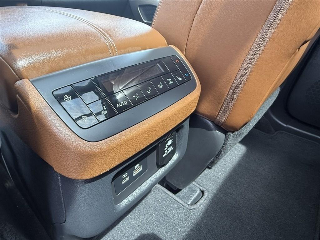 Nissan Pathfinder Platinum 4WD 2023