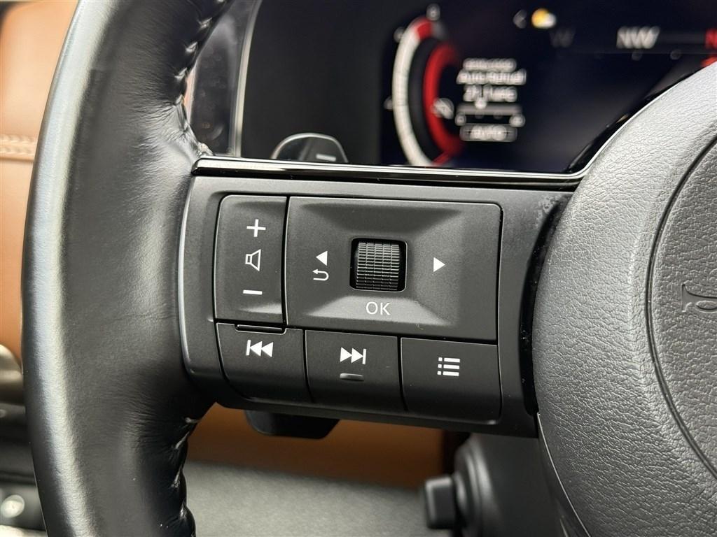 Nissan Pathfinder Platinum 4WD 2023