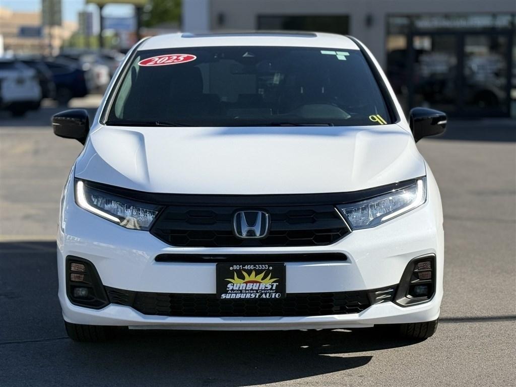 Honda Odyssey Sport-L Auto 2025