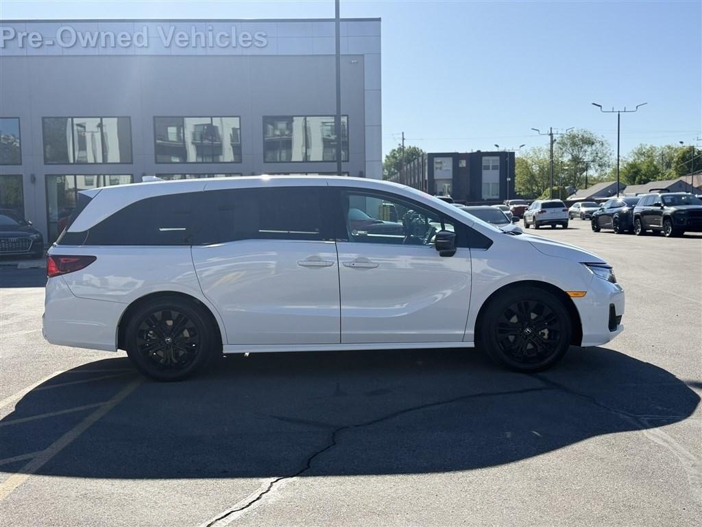 Honda Odyssey Sport-L Auto 2025