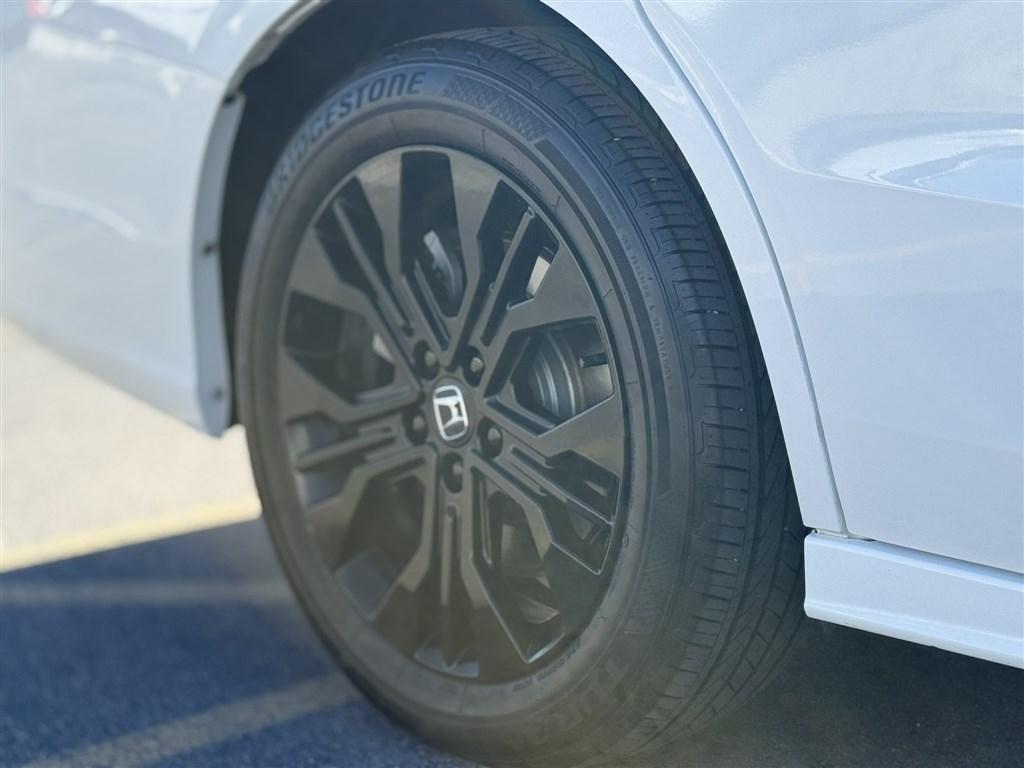 Honda Odyssey Sport-L Auto 2025