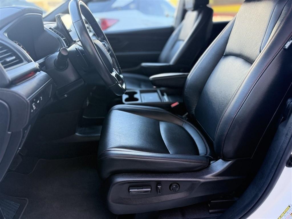 Honda Odyssey Sport-L Auto 2025