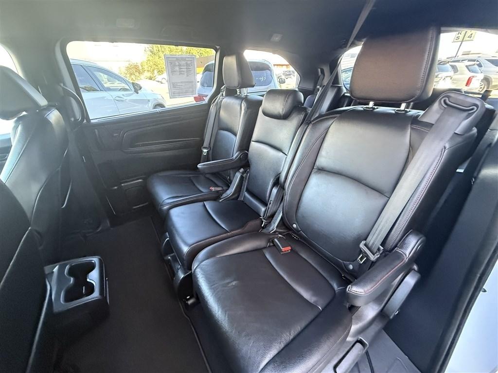 Honda Odyssey Sport-L Auto 2025