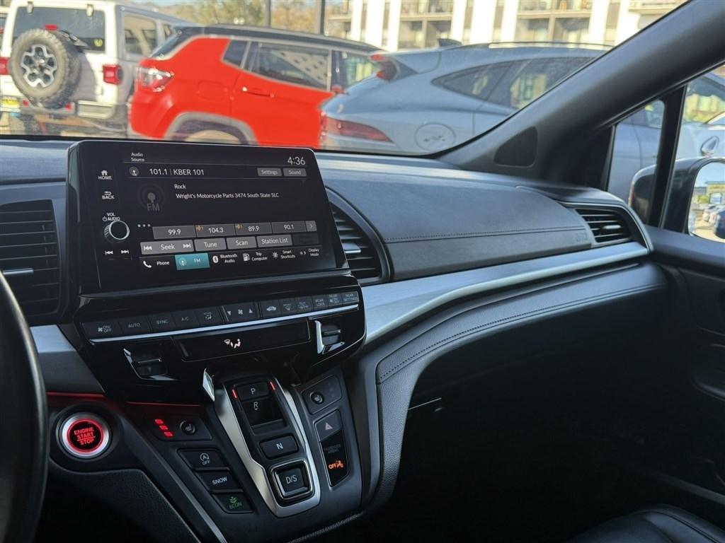 Honda Odyssey Sport-L Auto 2025