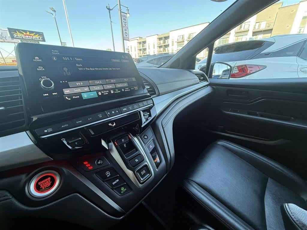 Honda Odyssey Sport-L Auto 2025