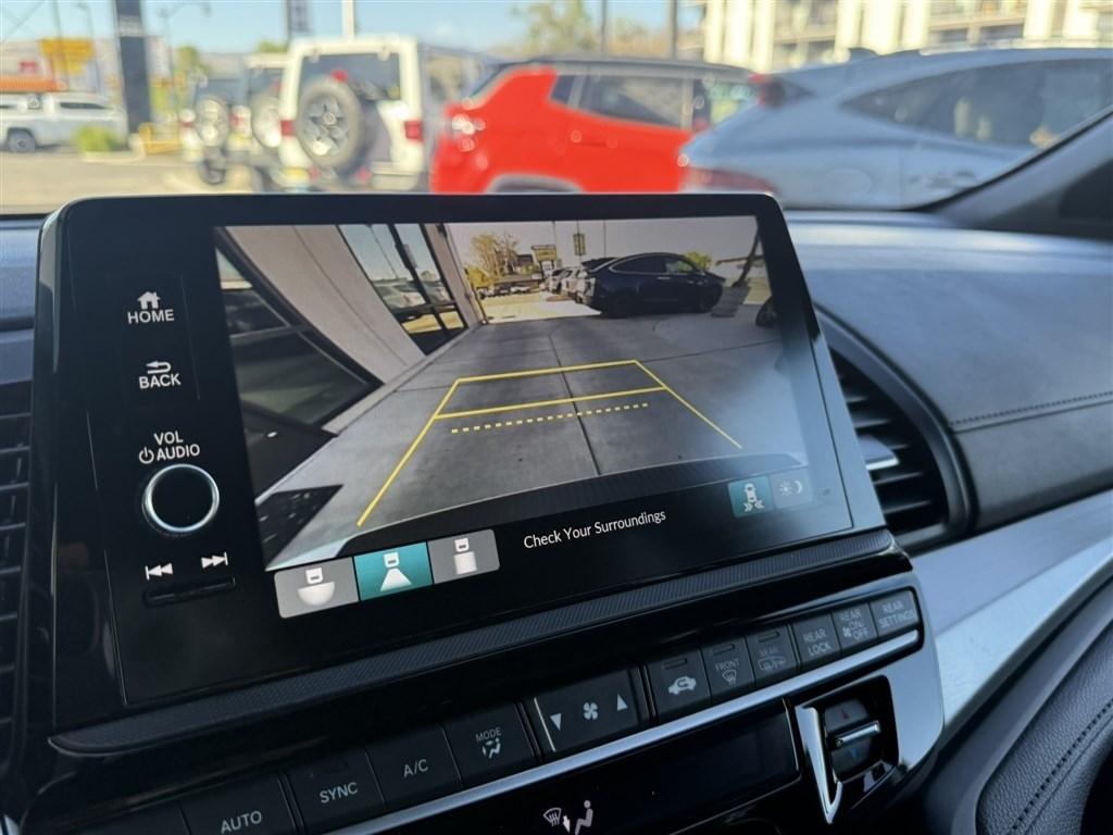 Honda Odyssey Sport-L Auto 2025