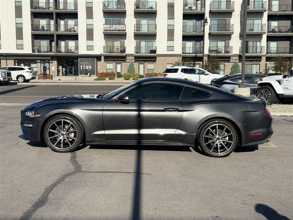 Ford Mustang EcoBoost Fastback 2018