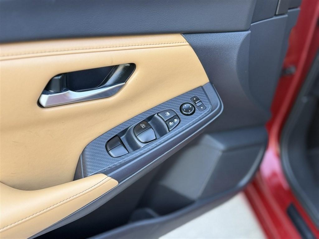 Nissan Sentra SV 4D Sedan 2023