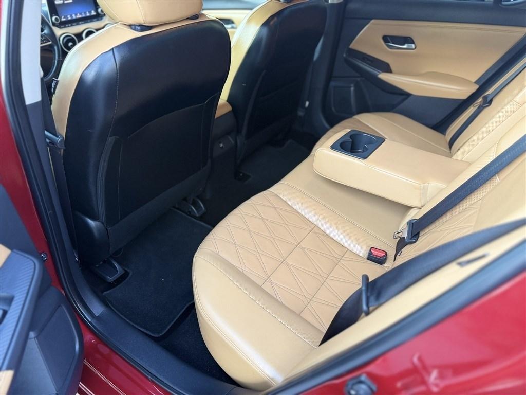 Nissan Sentra SV 4D Sedan 2023